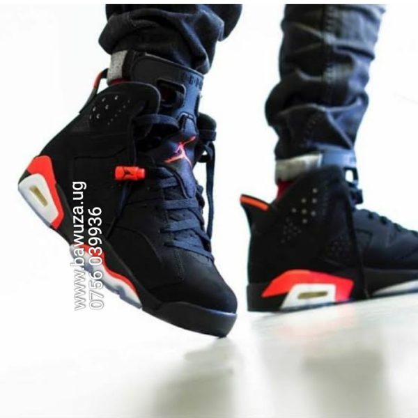 6 Retro Black Infrared