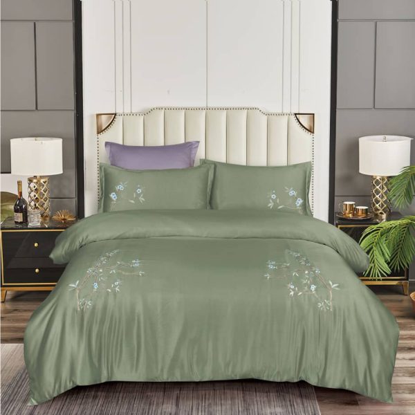 Light green Duvet Cover Set 6 by 6 6pcs Embroidered With 1 fitted Bedsheet & 4 pillowcases